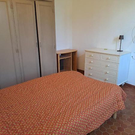Chez Mamie 2 Apartamento Maussane-les-Alpilles Exterior foto